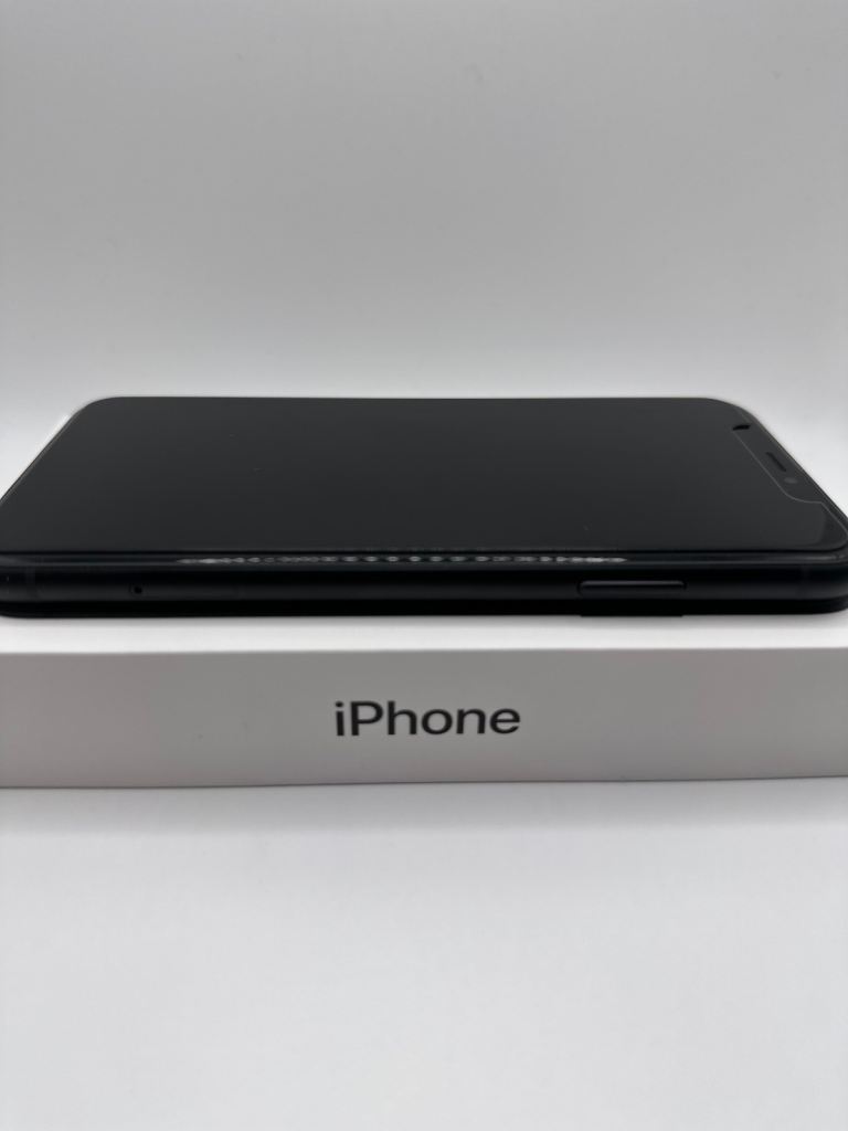 PRISTINE: Apple iPhone XR, 64gb, Black (UNLOCKED)