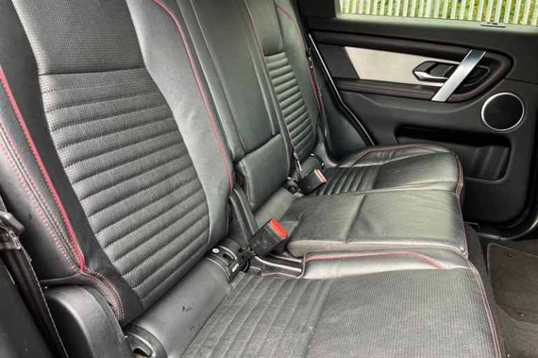 2021 Land Rover Discovery Sport 2.0 D165 MHEV R-Dynamic S Plus SUV 5dr Diesel Auto 4WD Euro 6 (s/...