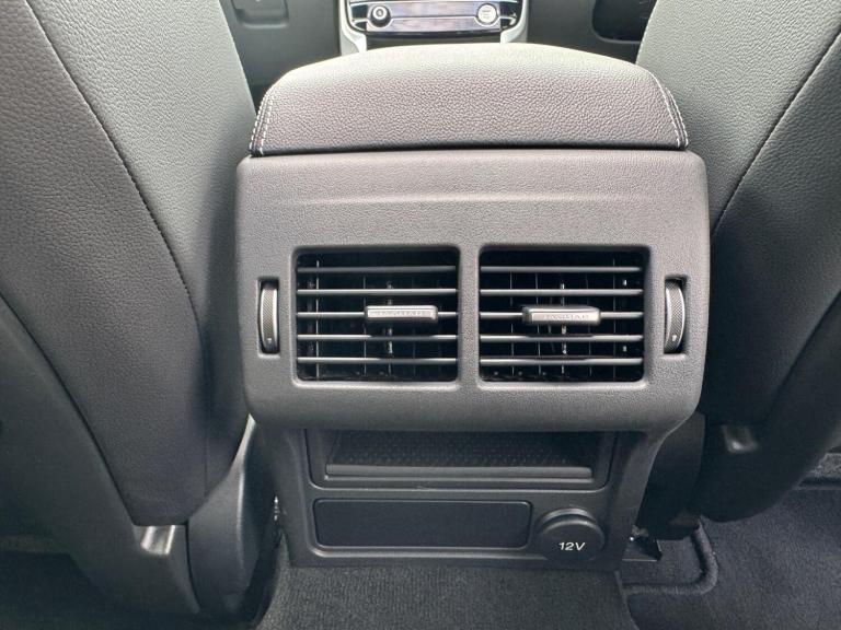 2017 Jaguar XE 2.0d R-Sport Auto Euro 6 (s/s) 4dr SALOON Diesel Automatic