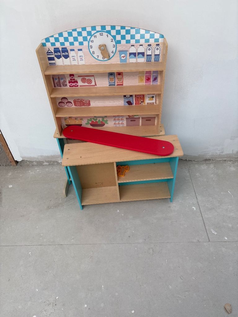 Pretend shop
