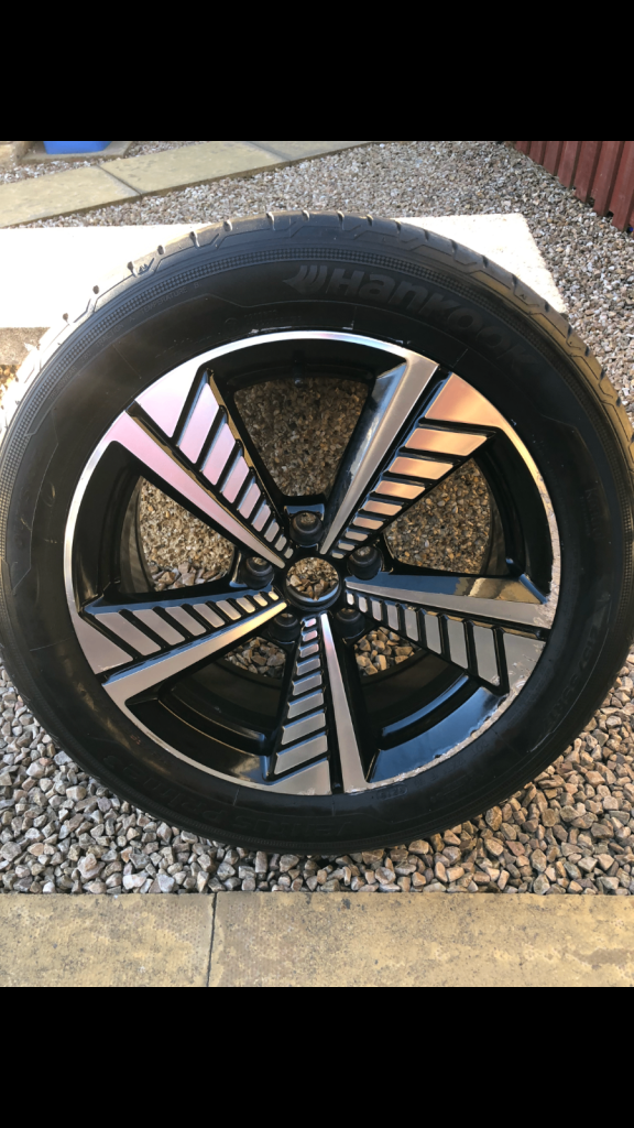 Alloy wheel 17” MG