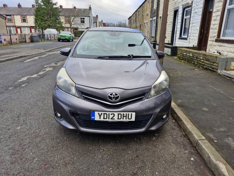 Toyota, YARIS, Hatchback, 2012, Manual, 1329 (cc), 5 doors