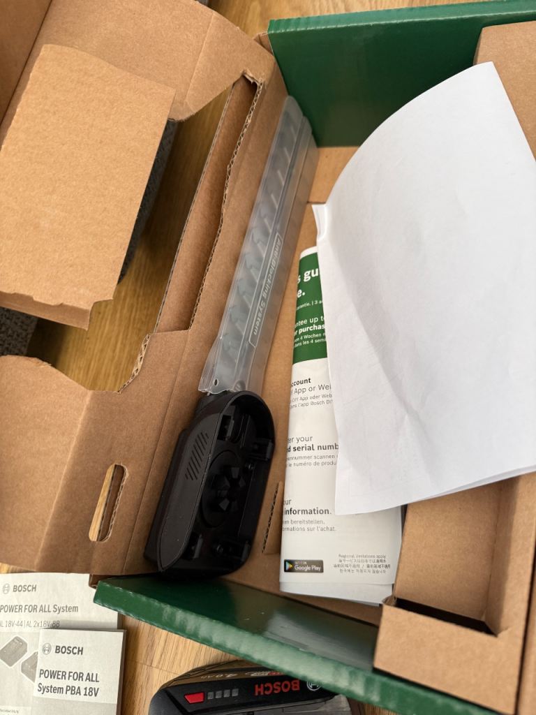 Bosch Cordless Grass Trimmer/Shears – Brand New