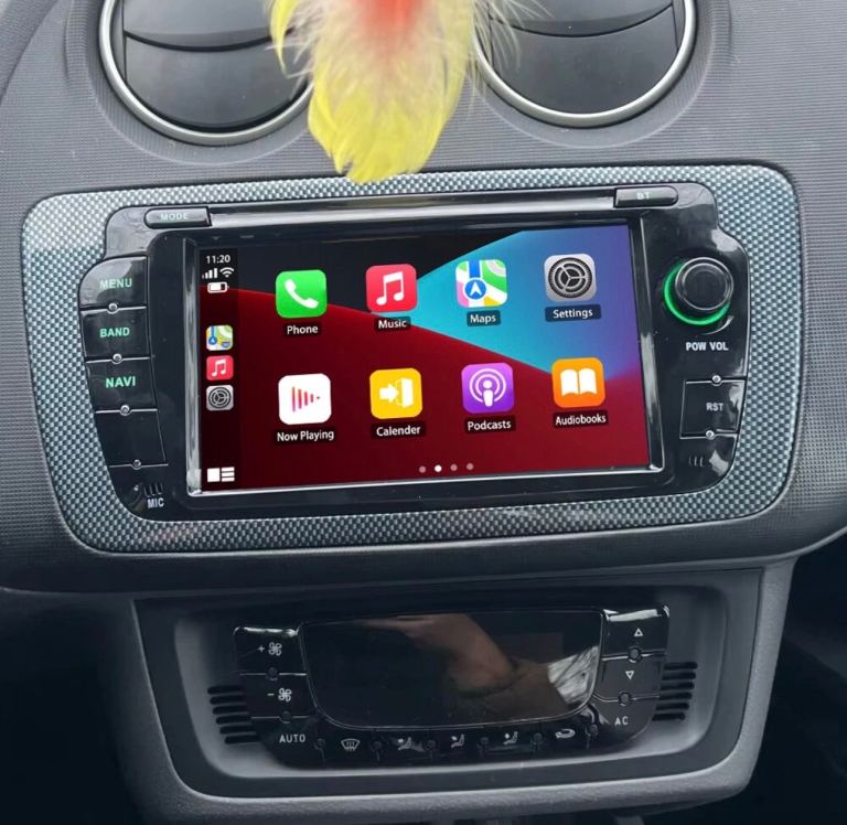 Seat Ibiza Apple Car play radio 