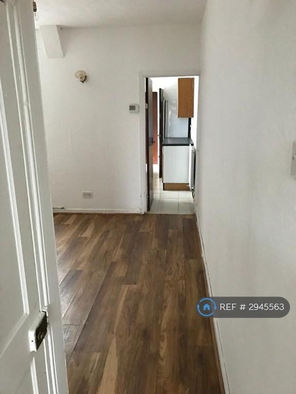 2 bedroom house in Burleigh Road, Wolverhampton, WV3 (2 bed) (#2945563)