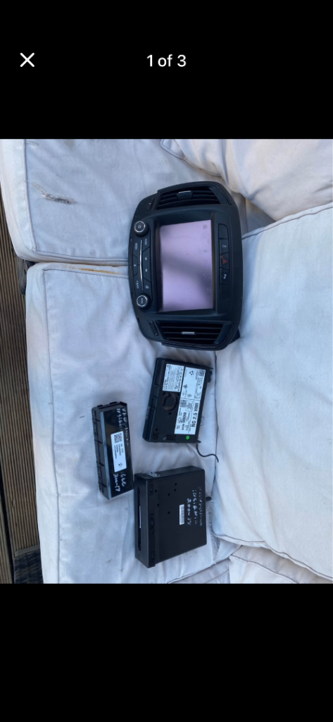 Vauxhall Insignia Car Infotainment Screen Unit - Good Condition