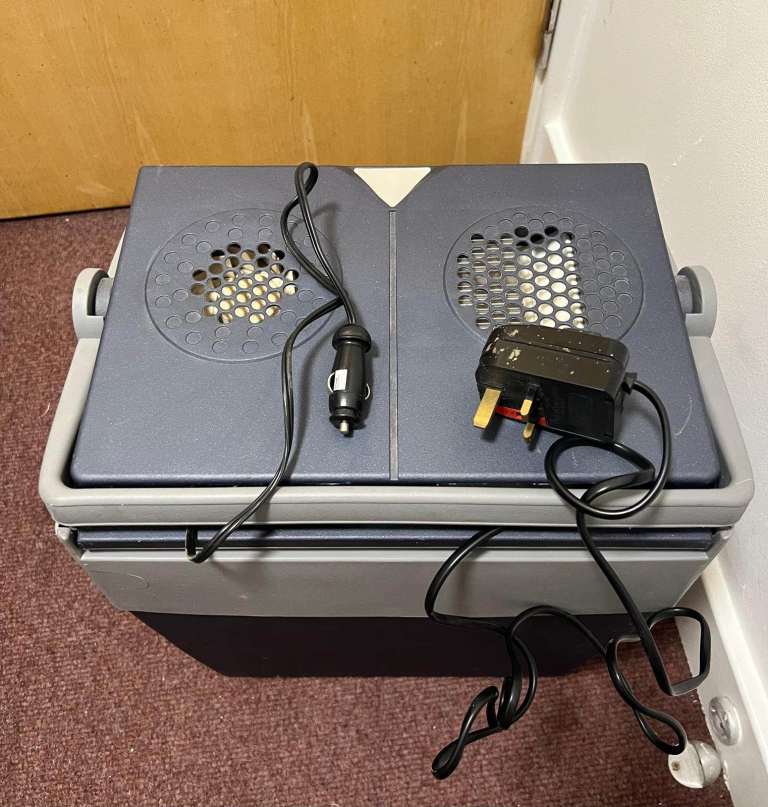 MOBICOOL 29L Electric Coolbox with Dual Plugs(12V & 220/240V) for Vehicles or Home