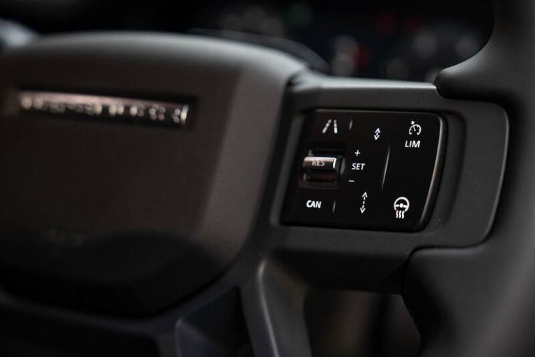  Land Rover SUV 4WD 3.0 Automatic Diesel Defender 90 Hard Top SUV Diesel Automatic