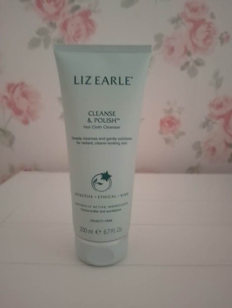 NEW LIZ EARLE CLEANSE & POLISH