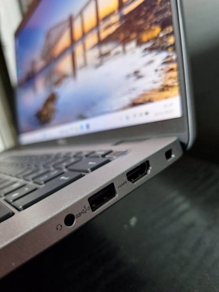 Dell Latitude 5440 ,14 Inch ,Intel Core i5 13th Gen  16GB RAM ,477GB SSD ,W11 Pro