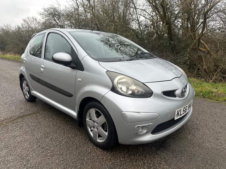 Toyota, AYGO, Hatchback, 2006, Manual, 998 (cc), 5 doors