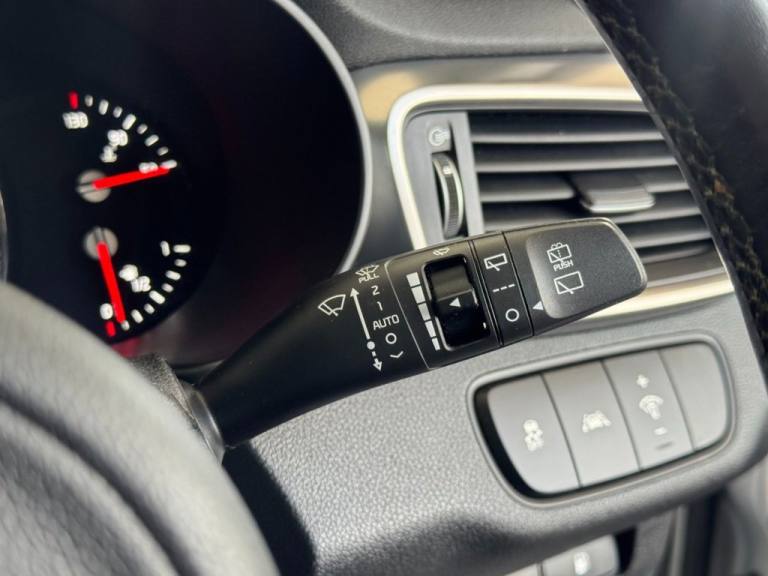 2015 Kia Sorento 2.2 CRDi KX-3 SUV 5dr Diesel Auto AWD Euro 6 (197 bhp) ESTATE Diesel Automatic