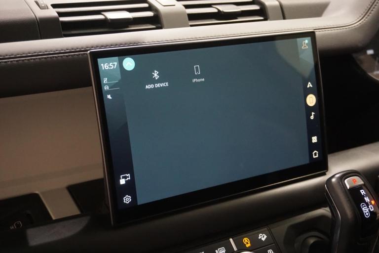 2023 Land Rover Defender 110 3.0 D250 MHEV HSE Hard Top SUV Auto 4WD MWB Euro 6 (s/s) 5dr PANEL V...