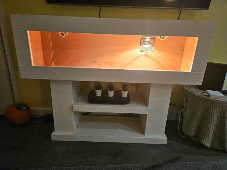 4ft Vivarium Tv stand /storage