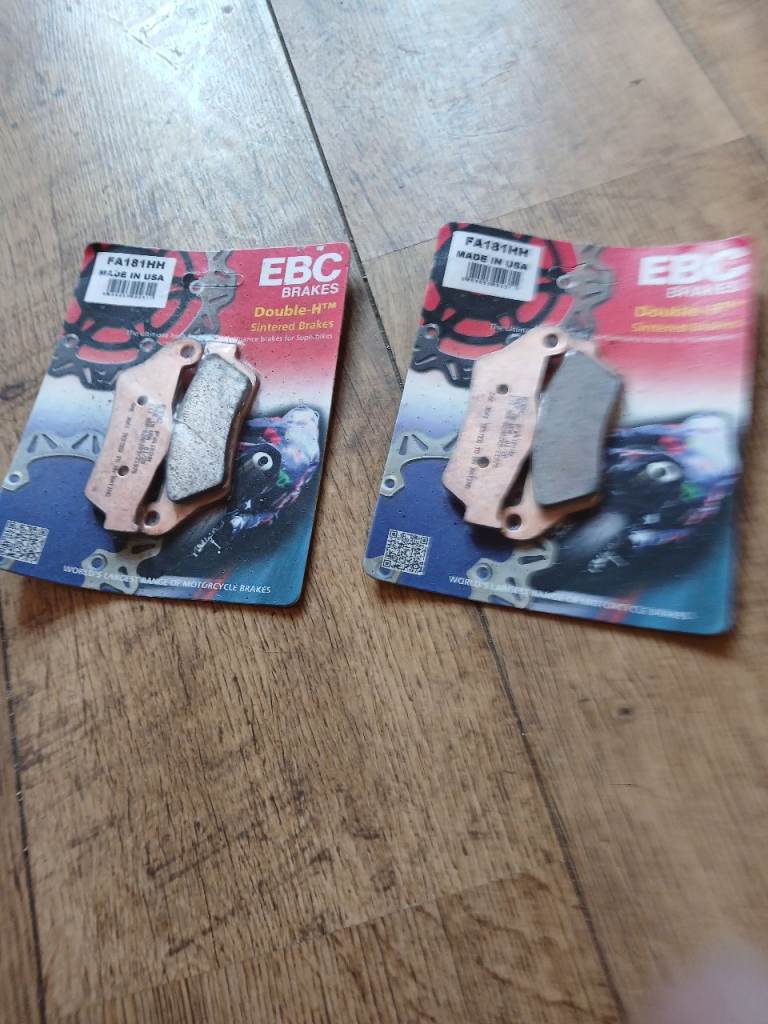 Triumph Tiger 800 EBC double H sintered brake pads front