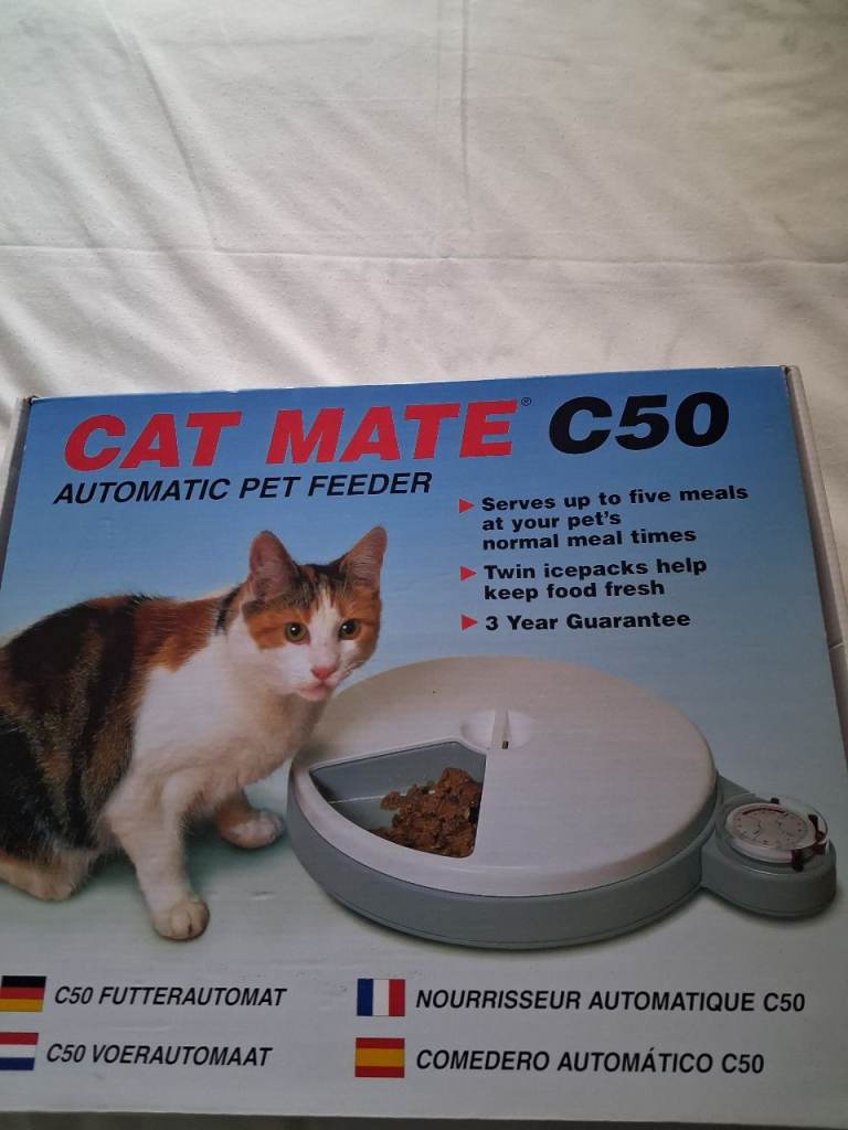 Automatic cat feeder for sale 
