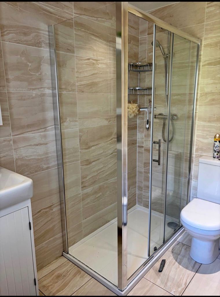 Shower enclosure 