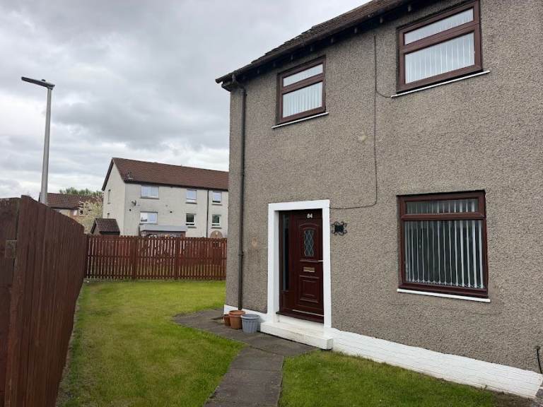 Two bedroom end terrace house to rent-Findowrie Street