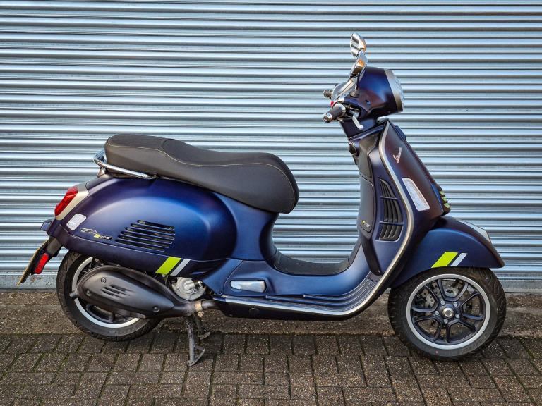 Piaggio Vespa GTS 300 SuperTech E5