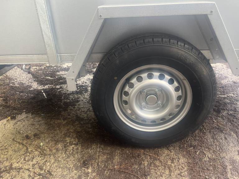 8x4 Galvanised Trailer Tipping 1400kgs payload Brand NEW Chassis Car Hitch Lock 