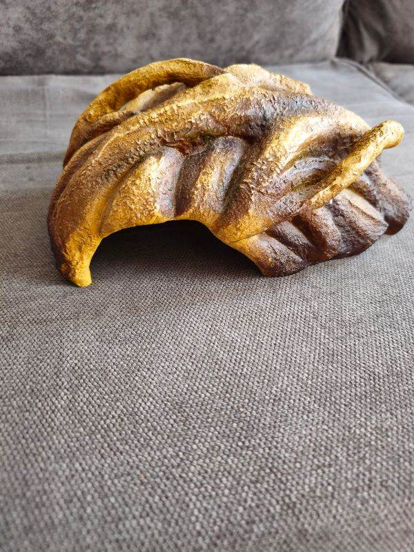 Medium reptile hide 