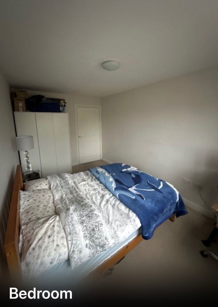 Double bedroom with private bathroom 