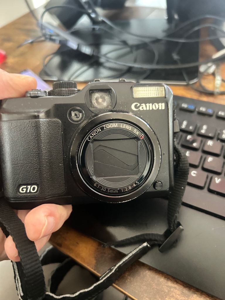 Canon Powershot G10 camera