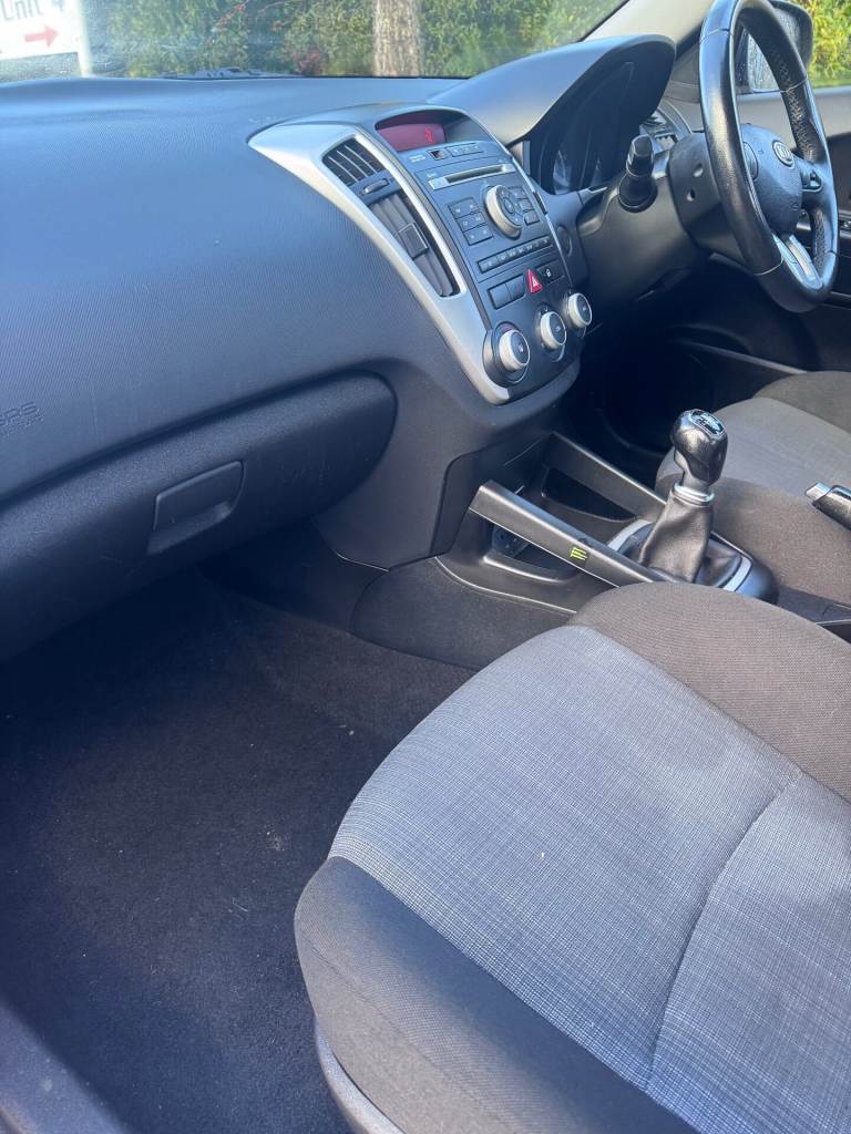 2010 Kia Ceed 1.6 CRDi 2 5dr HATCHBACK DIESEL Manual