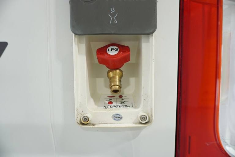 2021 Fiat AUTO-SLEEPERS WARWICK XL 2.3 MultiJetII 35 Maxi Panel Van 5dr Diesel Manual LX H2 Euro ...