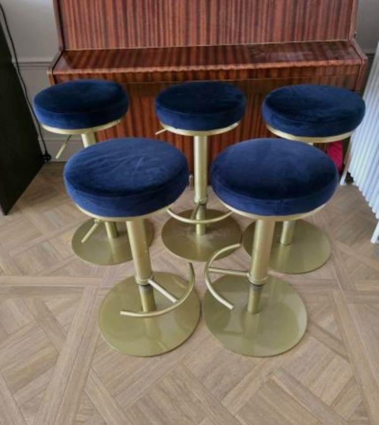 Cult Furniture Bar Stools × 5
