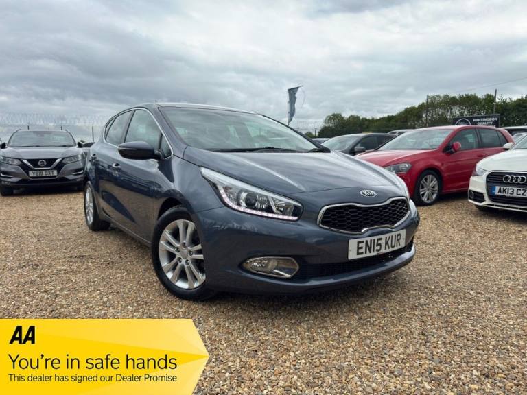 2015 Kia Ceed 1.6 CRDi EcoDynamics 3 Hatchback 5dr Diesel Manual Euro 5 (s/s) (126 bhp) Hatchback...