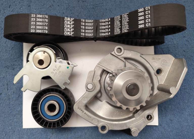 NEW  SKF Timing Belt Kit VKMA 03205 and Water pump VKPC 83207 for CITROËN, FORD, PEUGEOT £35