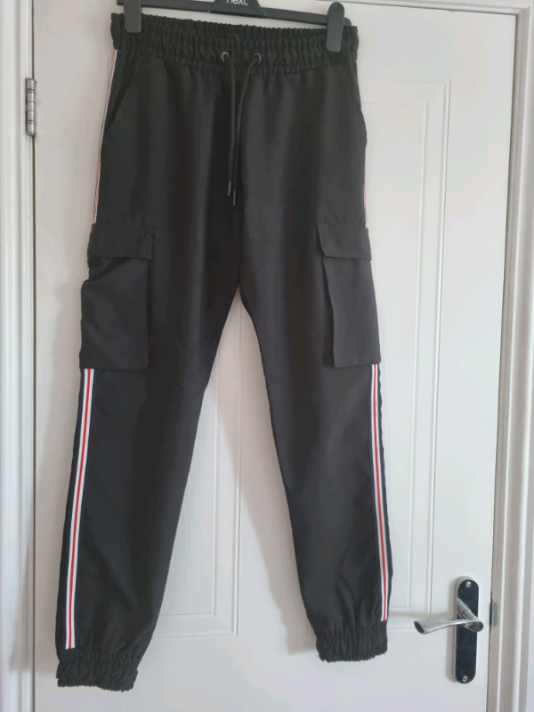 boohooMan Men's Black with Side Stripe Cargo Style Stripe Stripe