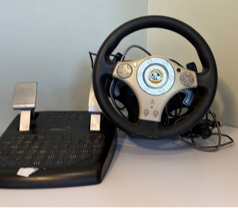 Gamester Official Lotus Dual Force 2 Steering Wheel & Pedals gwo PS1/PS2 & lotus game