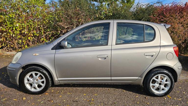 2005 Toyota Yaris 1.3 VVT-i Colour Collection 5dr HATCHBACK Petrol Manual