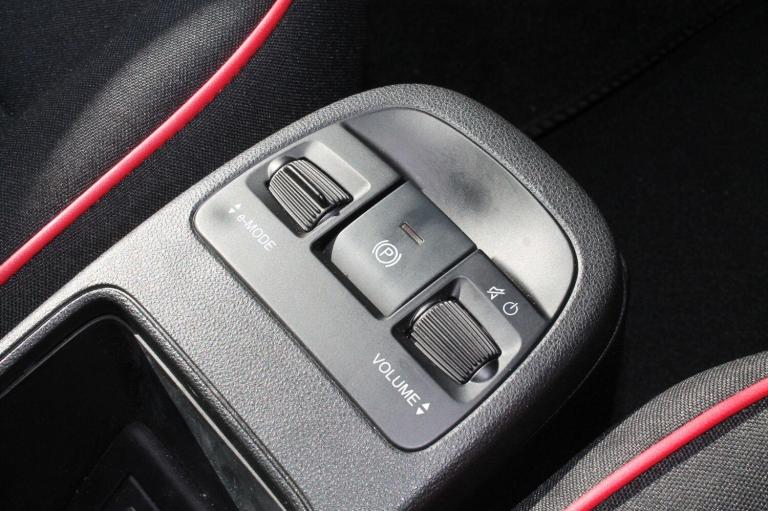 2024 Fiat 500 87kW Red 42kWh 3dr Auto HATCHBACK ELECTRIC Automatic