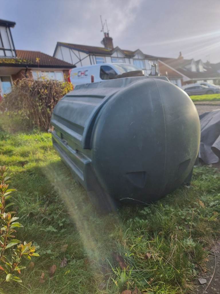 Horizontal oil tank (Free)