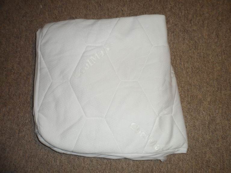 COOLMAX SINGLE WATERPROOF MATTRESS PROTECTOR - TO PREVENT OVERHEATING IN BED