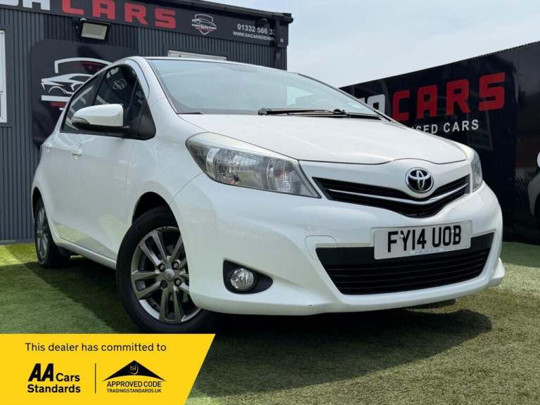 2014 Toyota Yaris 1.33 Dual VVT-i Icon Plus Hatchback 5dr Petrol Manual Euro 5 (99 ps) HATCHBACK ...