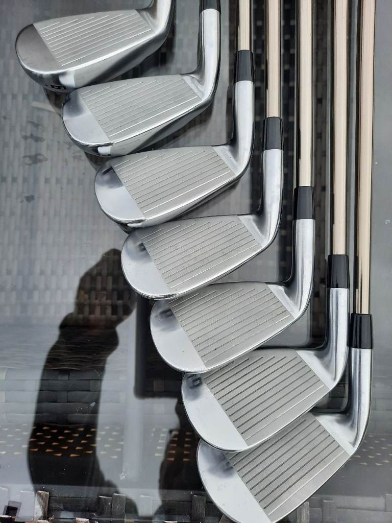 Bridgestone Tour B JGR HF1 Irons (As New). 