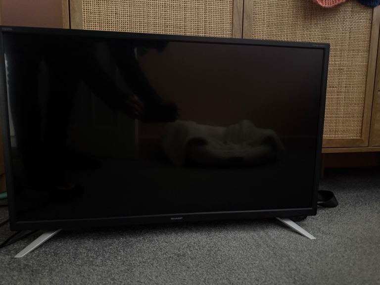 32 inch TV