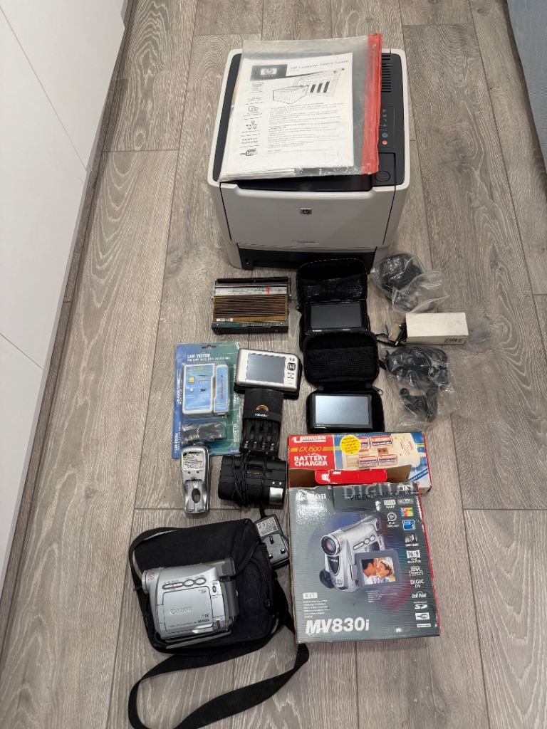Old Tech bundle —-cheap for quick sale.