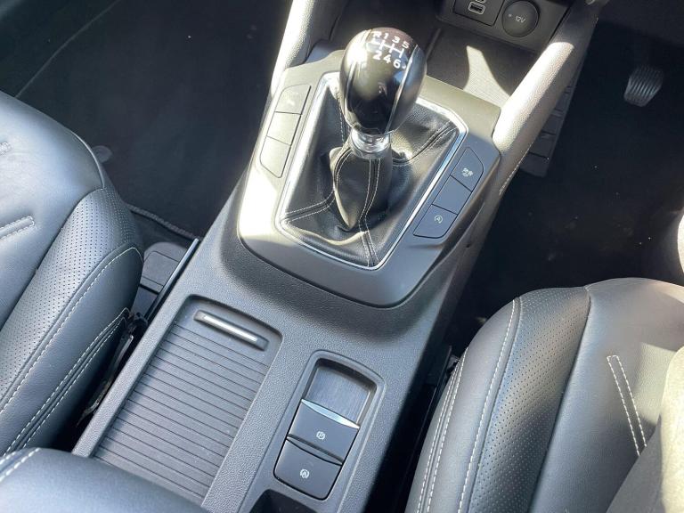 2023 Ford Kuga Kuga Vignale 5 door 1.5L EcoBoost 150PS FWD 6 Speed Manual HATCHBACK Petrol Manual