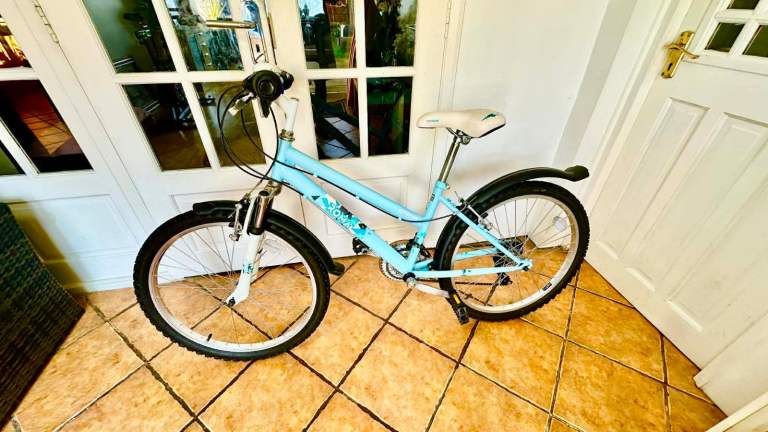 ROMA EXTREME girls bike 24” wheels for 9 to12 yrs old very good condition like new full service ONO