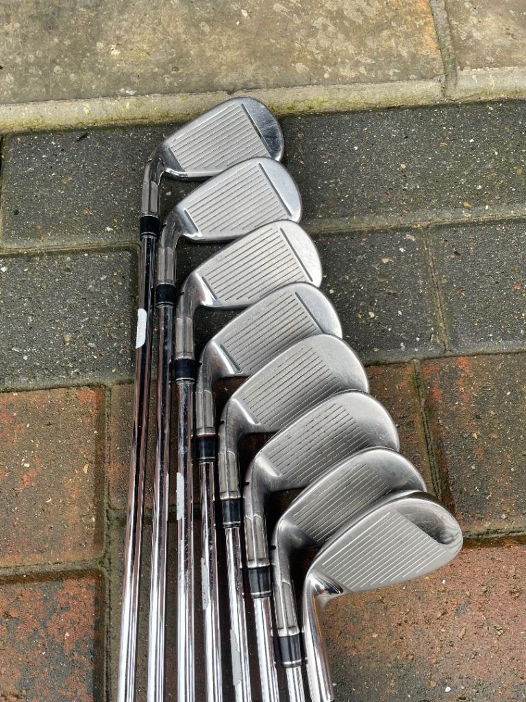 Taylormade m2 irons 5-9 + pw, aw & sw