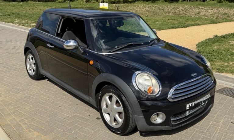 MINI COOPER 1.4 petrol 2009 (09)reg 12 months mot