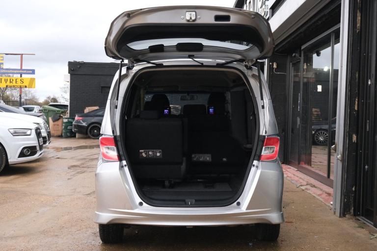 2025 Honda Freed Hybrid - 1 Owner HYBRID ELECTRIC Automatic