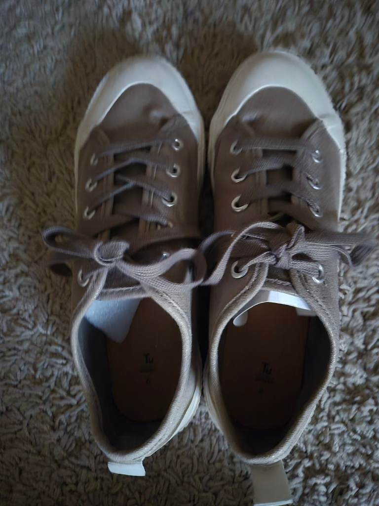 New Tu Sparkly Beige & White Laceup Trainers Immaculate 