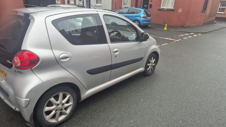 Toyota, AYGO, Hatchback, 2008, Manual, 998 (cc), 5 doors