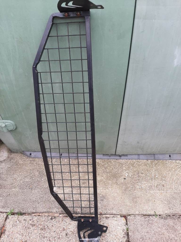 Car dog guard for citroen C3